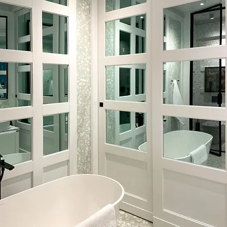 לינה וארוחת בוקר Cite Privee - Forbidden & Residences